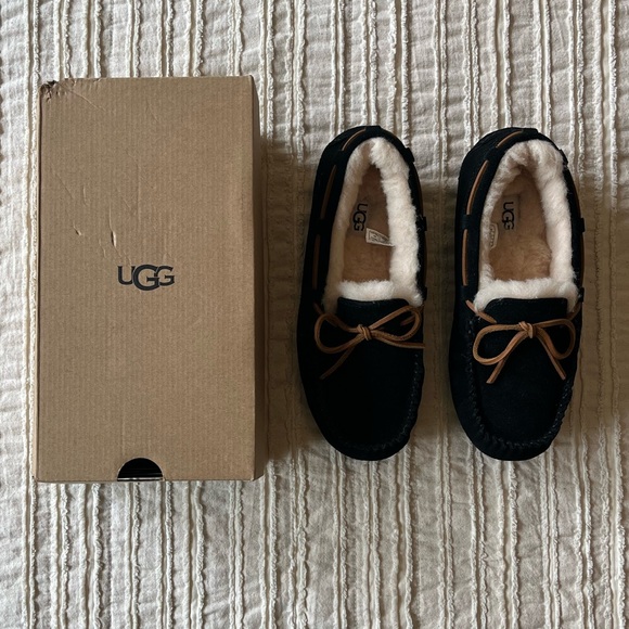 UGG Dakota Moccasin Slippers - Picture 7 of 13